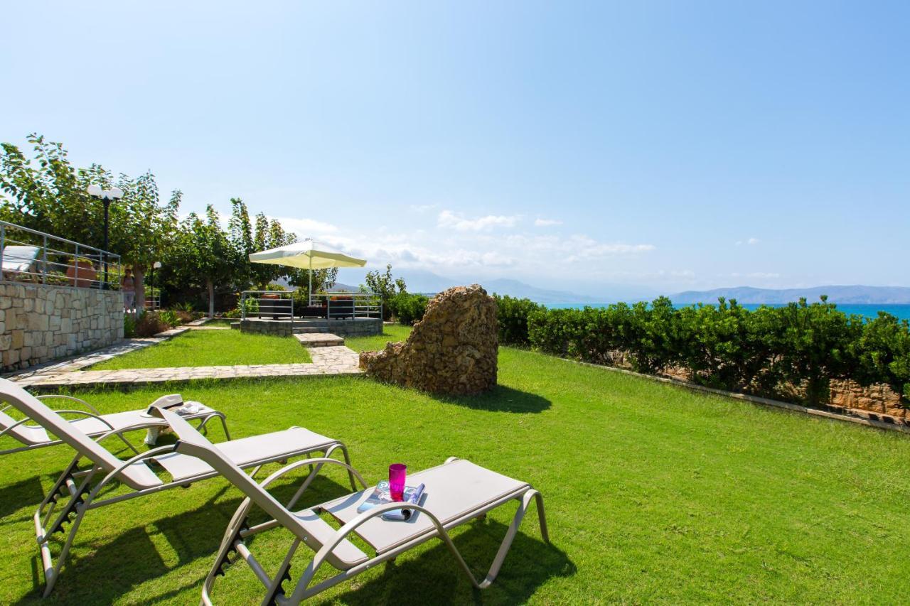 Petres  Beachfront Family Villa Katerina With Private Pool, Playground, Bbq & Amazing Sea Views! מראה חיצוני תמונה